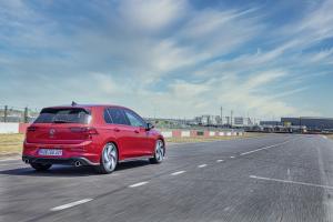 Volkswagen Golf GTI 2020 года  (WW)